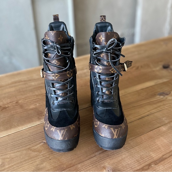 NEW Chunky Monogram-Style Lace-Up Boots - Picture 5 of 9